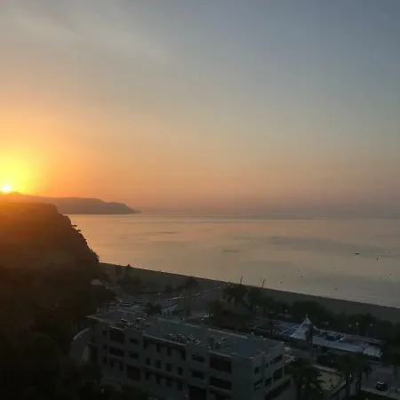 El Capistrano Playa 301 נרחה